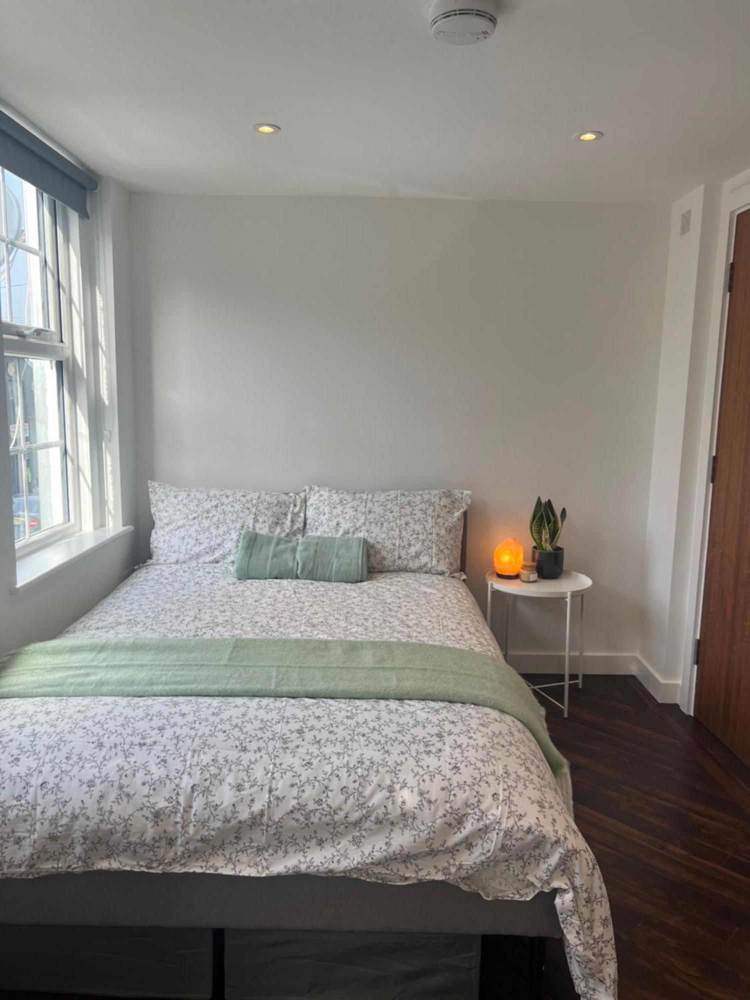 Spacious Battersea Rooms And Apartments 伦敦 外观 照片